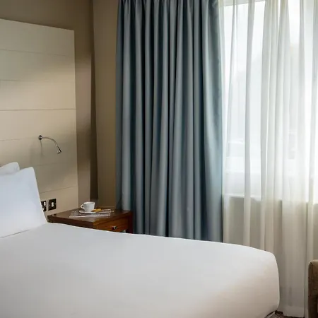 North Lakes And Hotel 4*