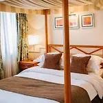 Hotel North Lakes And 4*