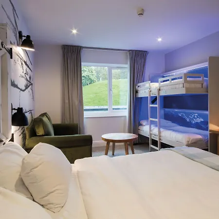 North Lakes And Hotel 4*