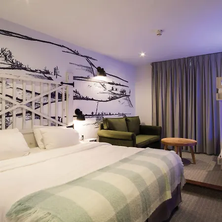 Hotel North Lakes And 4*