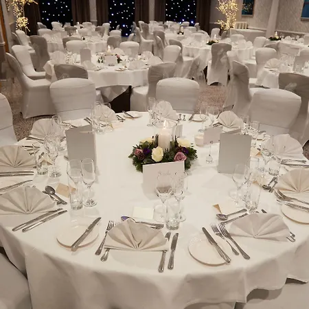 North Lakes And Hotel 4*