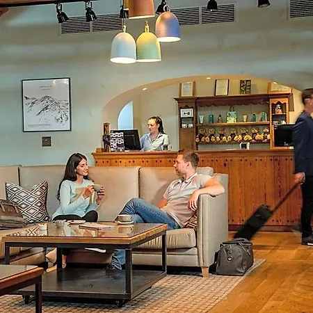 Hotel North Lakes And