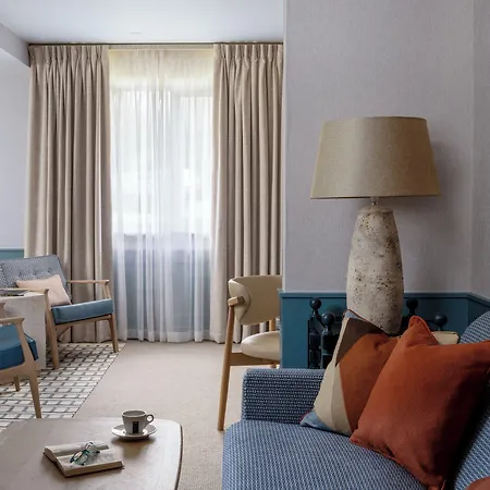 Hotell North Lakes And