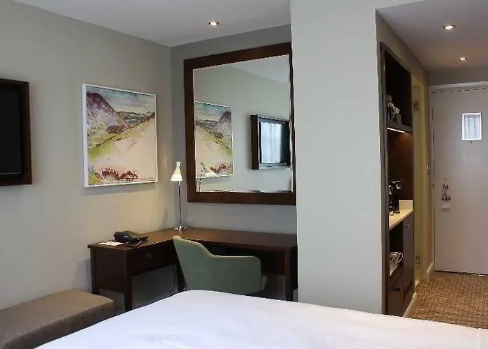 Hotel North Lakes And 4*