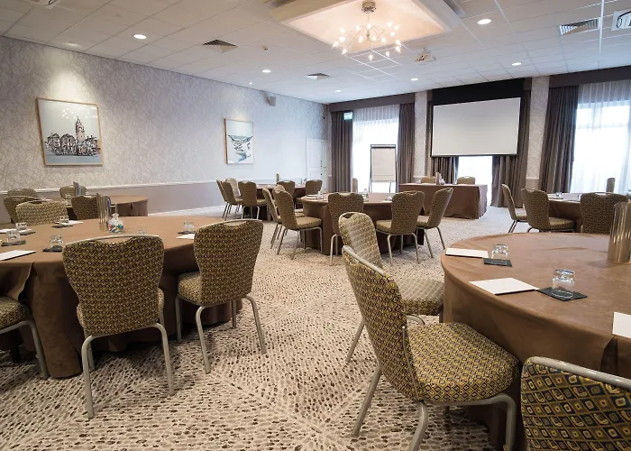 Hotel North Lakes And