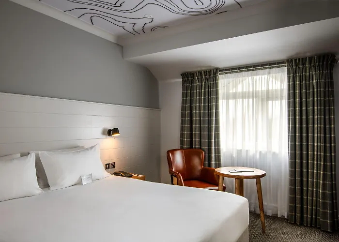 North Lakes And 4* Penrith