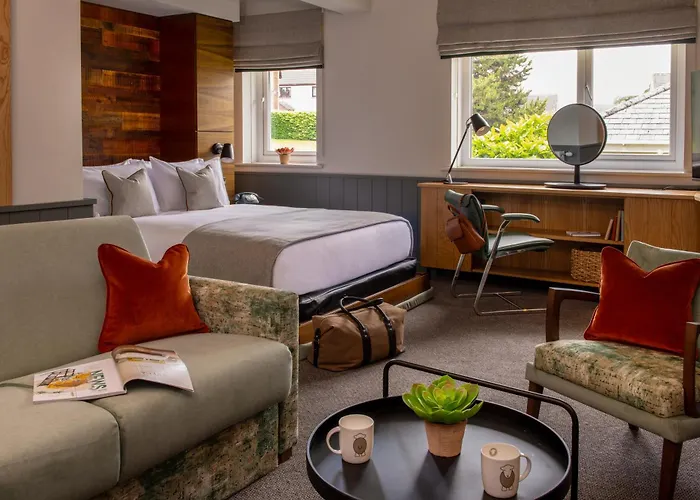 North Lakes And 4* Penrith