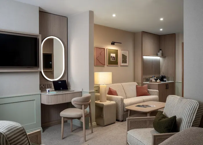 North Lakes And 4* Penrith