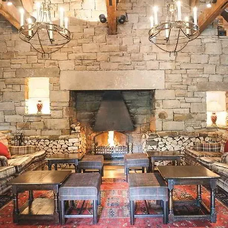 North Lakes And Hotel 4*