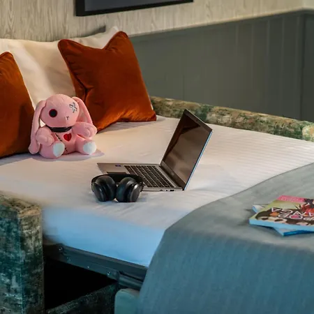 North Lakes And Hotel 4*