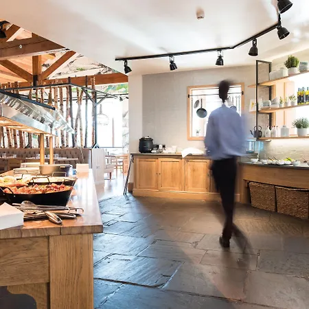 Hotel North Lakes And Penrith